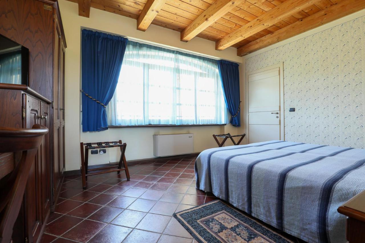 Villa Cascina Giuli Alba  Exterior foto